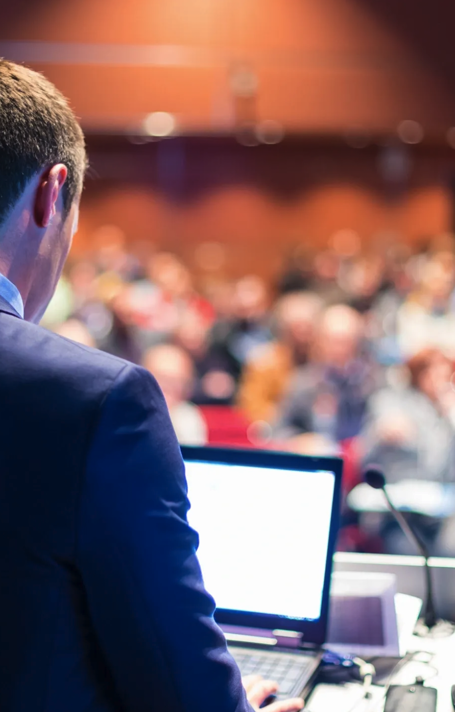 conference-presenter Speaker presenting at Microtia & Atresia Conference