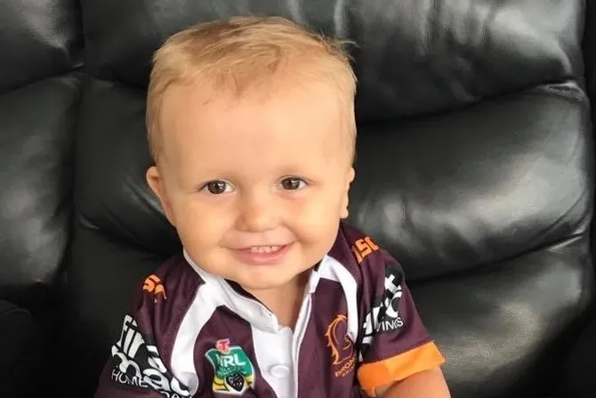 toddler-unilateral-hearing-loss A toddler with unilateral hearing loss